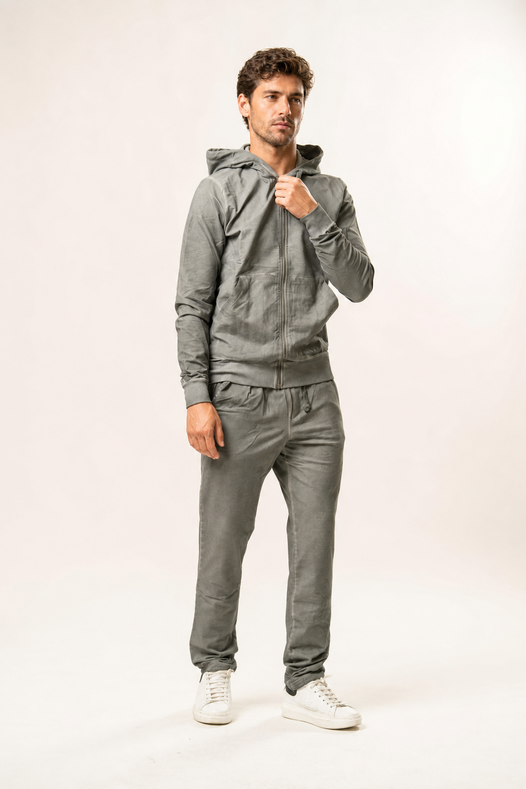 Coordinato felpa e pantalone
