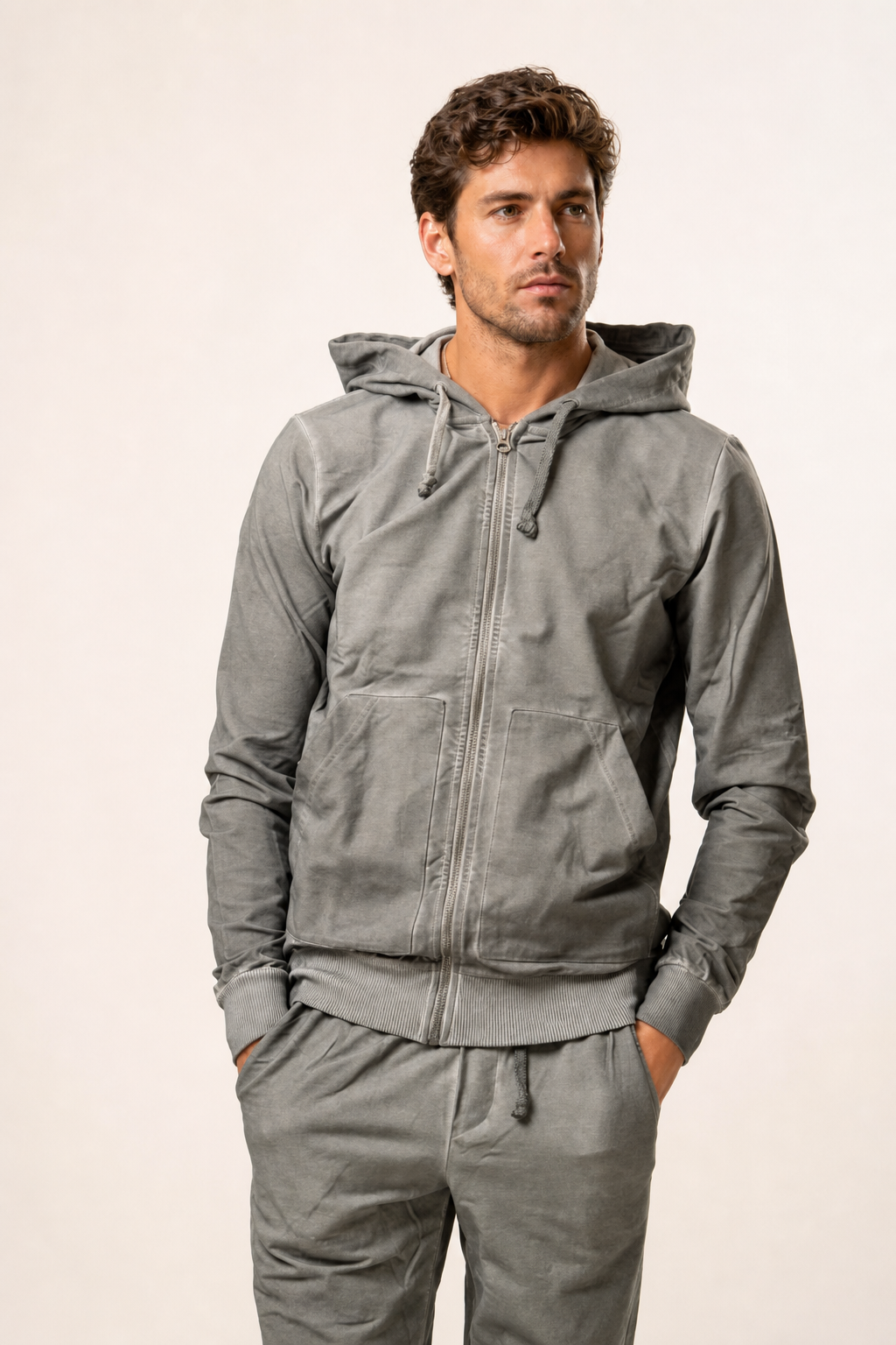 Coordinato felpa e pantalone
