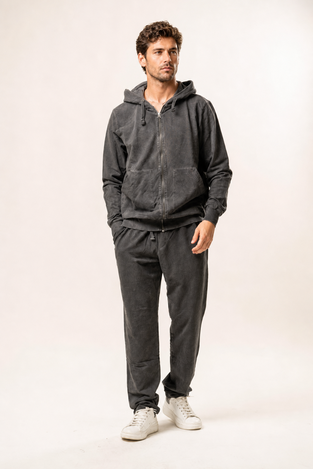 Coordinato felpa e pantalone