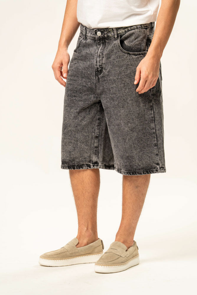 Pantaloni jeans corti