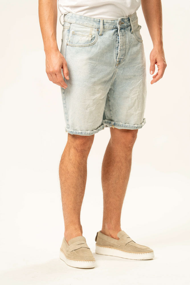 Pantaloni jeans corti