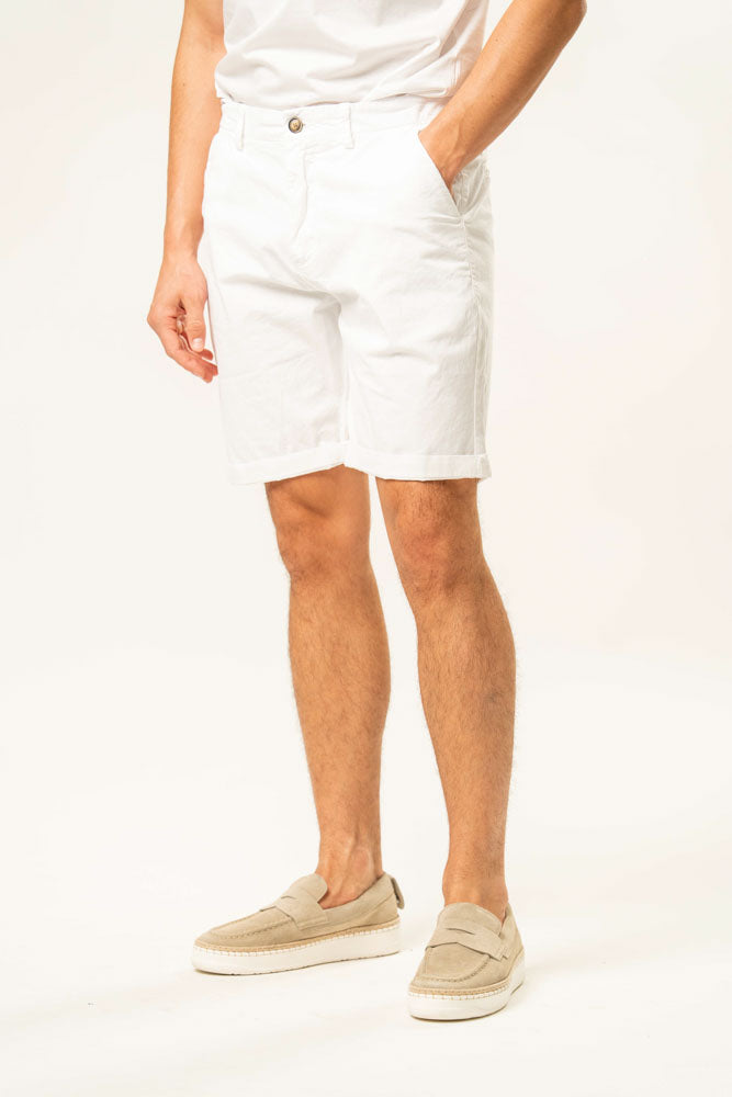 Pantalone corto 100% cotone