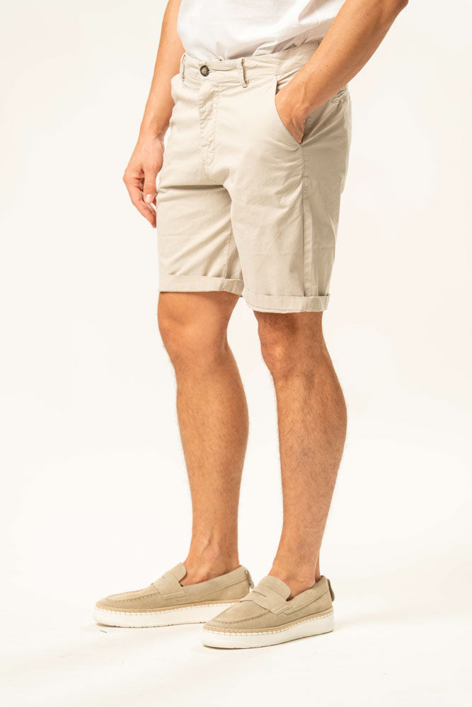Pantalone corto 100% cotone