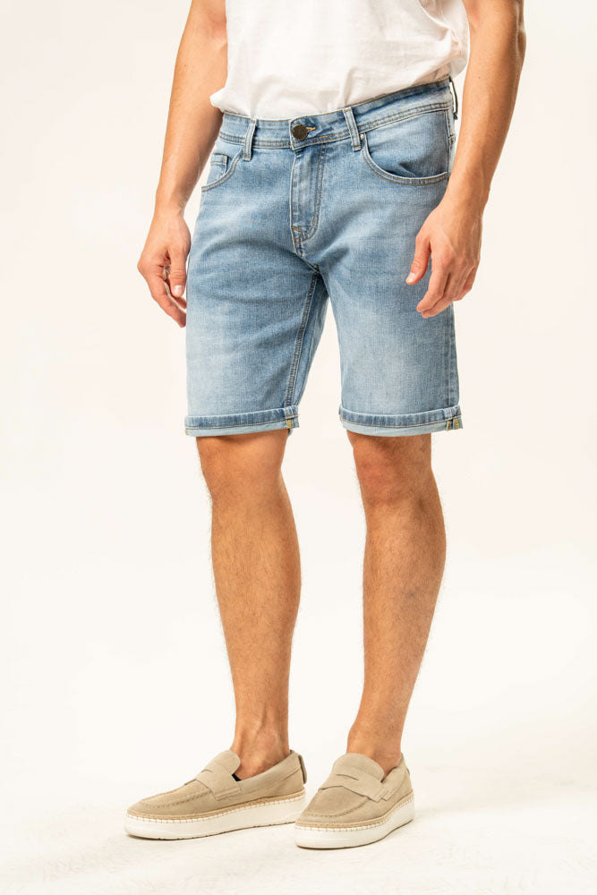 Jeans corto semplice
