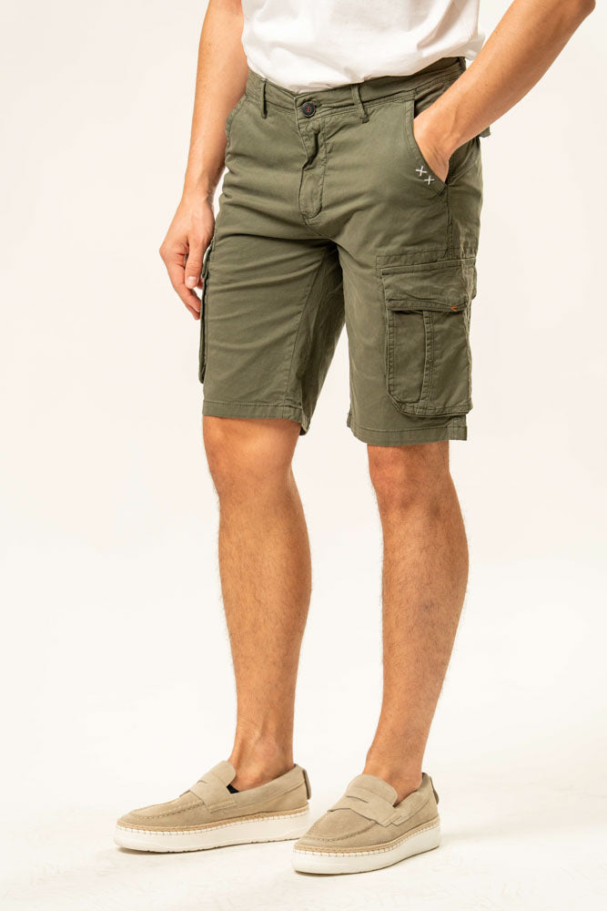 Pantalone corto semplice